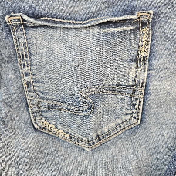 Silver Jeans Co Suki Capri Women’s 16 L 23.5” Stretch Denim - Picture 13 of 14